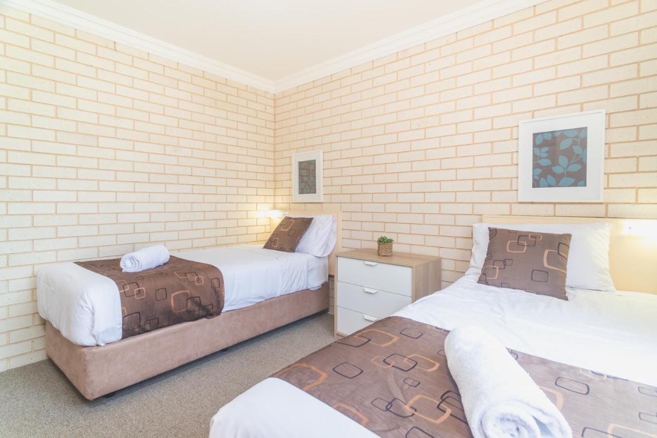 Santa Fe Motel And Holiday Units Lennox Head Exterior foto